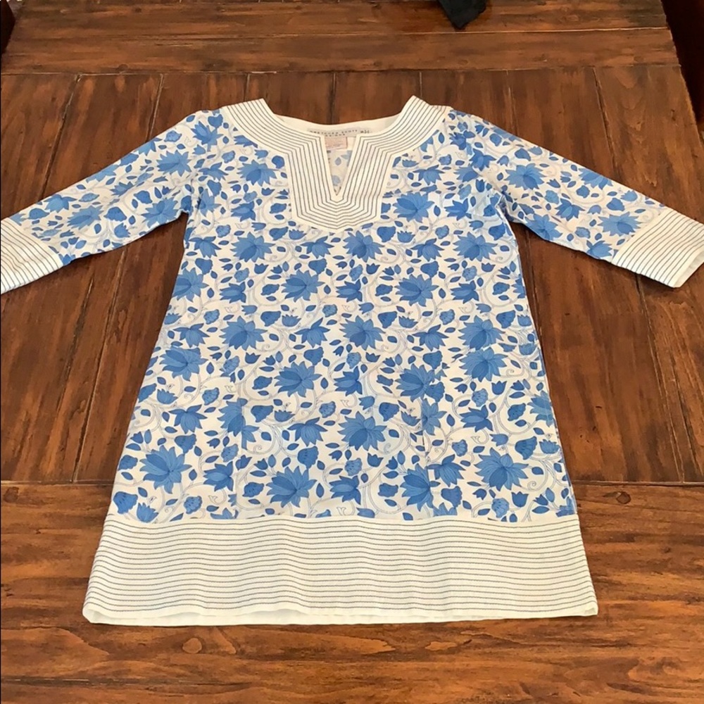 EUC Gretchen Scott blue/white print w/stitching